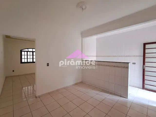 Casa 2 quartos e 2 banheiros, para alugar, no bairro Bosque dos Eucaliptos em São José dos Campos