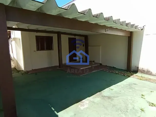 Casa com 147m² 4 quartos e 1 banheiro, à venda, no bairro Centro em Caraguatatuba