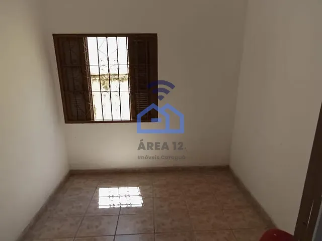 Casa com 147m² 4 quartos e 1 banheiro, à venda, no bairro Centro em Caraguatatuba
