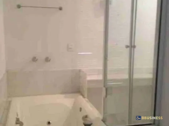 Casa com 300m² 3 quartos e 1 banheiro, à venda, no bairro Parque Califórnia em Campos dos Goytacazes