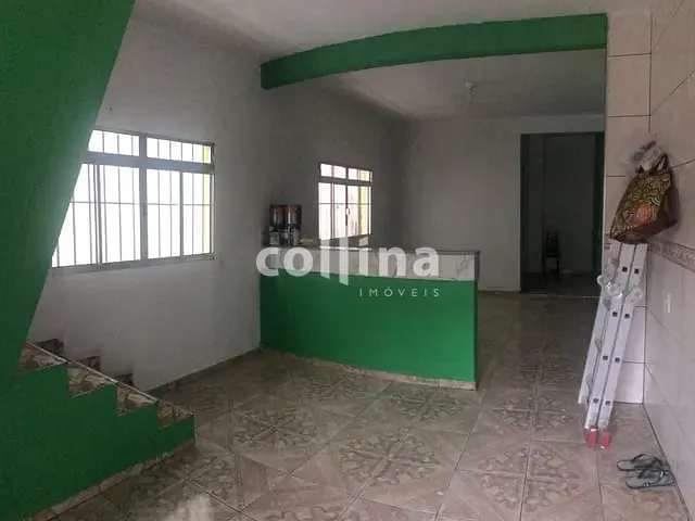 Casa com 127m² 4 quartos e 3 banheiros, à venda, no bairro Parque Jandaia em Carapicuíba