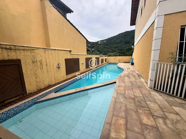 Casa com 120m² 4 quartos e 2 banheiros, para alugar, no bairro Itaipu em Niterói