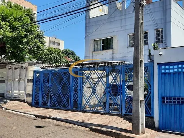 Casa com 450m² 1 quarto e 1 banheiro, à venda, no bairro Vila Adolfo em Londrina