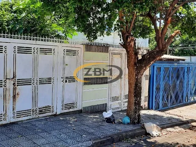 Casa com 450m² 1 quarto e 1 banheiro, à venda, no bairro Vila Adolfo em Londrina