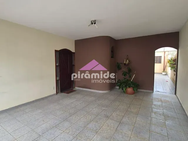 Casa 3 quartos e 4 banheiros, à venda, no bairro Jardim das Indústrias em São José dos Campos