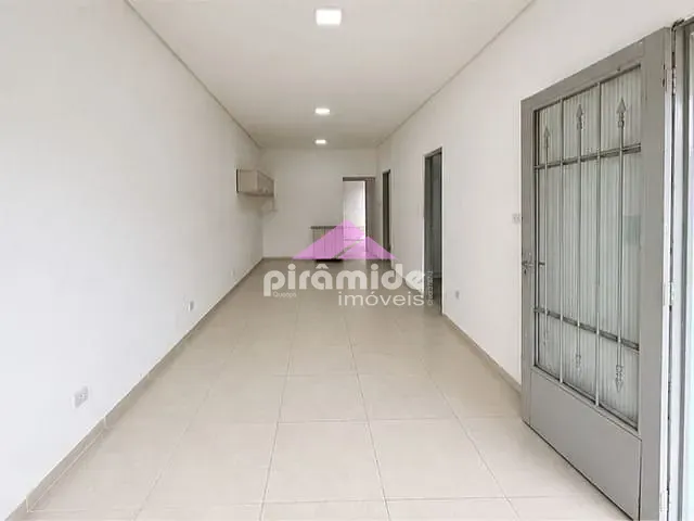 Casa 2 quartos e 1 banheiro, para alugar, no bairro Vila São Paulo em São José dos Campos