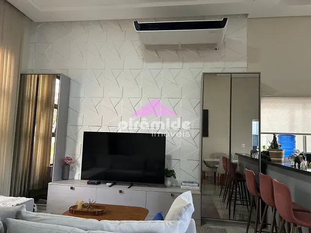 Casa 3 quartos e 3 banheiros, à venda, no bairro Condomínio Terras do Vale em Caçapava