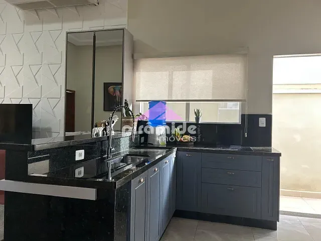 Casa 3 quartos e 3 banheiros, à venda, no bairro Condomínio Terras do Vale em Caçapava