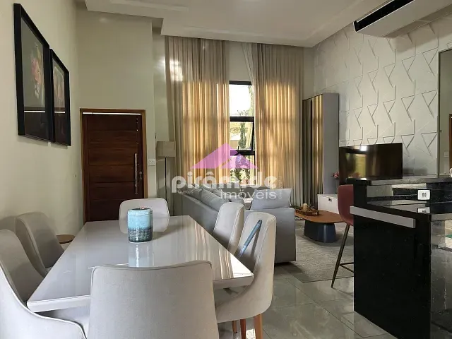 Casa 3 quartos e 3 banheiros, à venda, no bairro Condomínio Terras do Vale em Caçapava