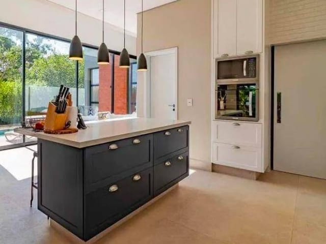 Casa com 484m² 4 quartos e 6 banheiros, à venda, no bairro Alphaville em Santana de Parnaíba