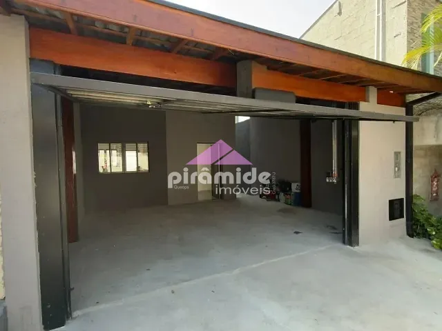 Sobrado 2 quartos e 2 banheiros, à venda, no bairro Conjunto Habitacional São José dos Campos A em São José dos Campos