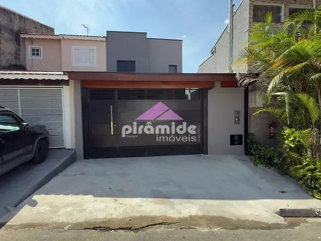 Sobrado 2 quartos e 2 banheiros, à venda, no bairro Conjunto Habitacional São José dos Campos A em São José dos Campos
