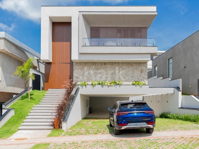 Casa com 420m² 4 quartos e 5 banheiros, à venda, no bairro Colinas da Anhangüera em Santana de Parnaíba