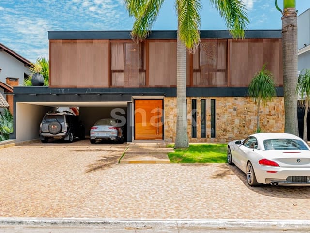 Casa com 560m² 4 quartos e 7 banheiros, à venda ou para alugar, no bairro Alphaville em Santana de Parnaíba