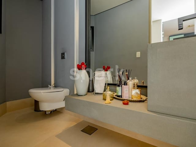 Casa com 560m² 4 quartos e 7 banheiros, à venda ou para alugar, no bairro Alphaville em Santana de Parnaíba