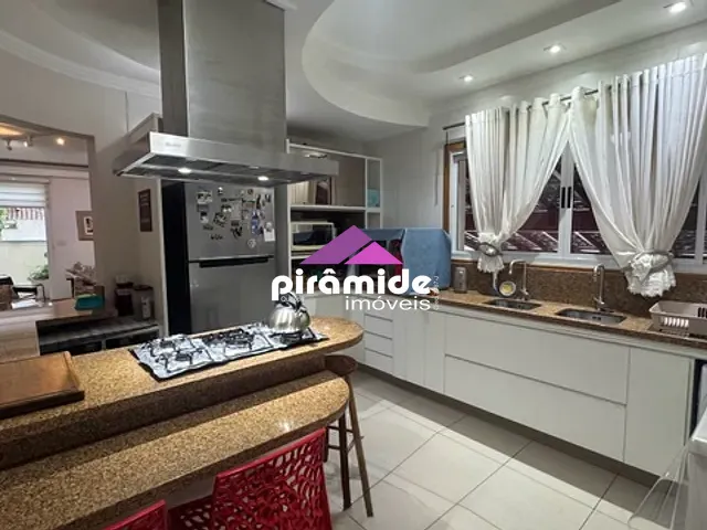 Casa 4 quartos e 5 banheiros, à venda, no bairro Urbanova em São José dos Campos