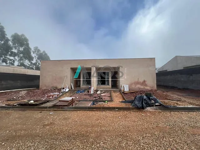 Casa 3 quartos e 1 banheiro, à venda, no bairro Embu em Colombo