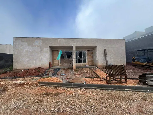 Casa 3 quartos e 1 banheiro, à venda, no bairro Embu em Colombo