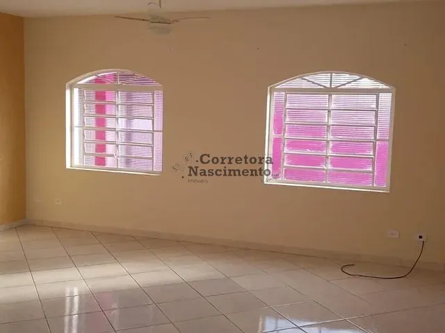 Casa com 320m² 3 quartos e 2 banheiros, à venda, no bairro Centro em Jacareí