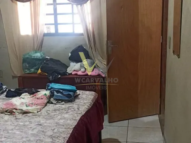 Casa com 300m² 3 quartos e 2 banheiros, à venda, no bairro Boa Vista em Anápolis