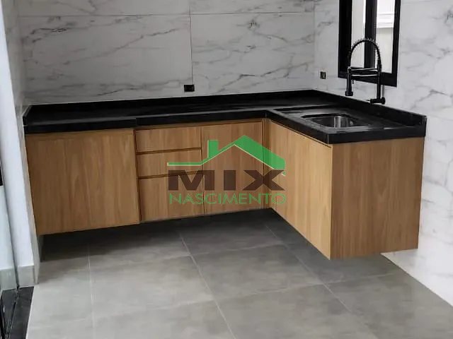 Casa com 140m² 2 quartos e 1 banheiro, à venda, no bairro Jardim Gaivotas em Itanhaém