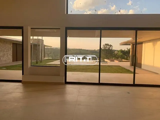 Casa com 1112m² 8 quartos e 3 banheiros, à venda, no bairro Condomínio Quinta da Baroneza II em Bragança Paulista
