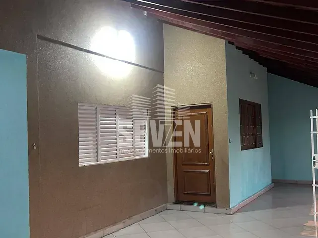 Casa com 360m² 4 quartos e 2 banheiros, à venda ou para alugar, no bairro Tangarás em Bauru