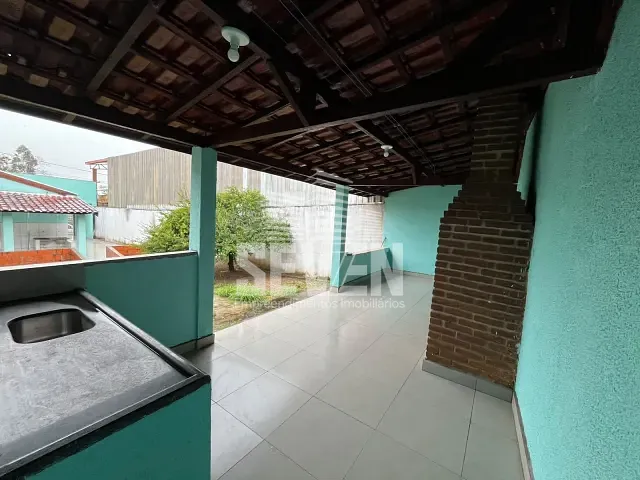 Casa com 360m² 4 quartos e 2 banheiros, à venda ou para alugar, no bairro Tangarás em Bauru