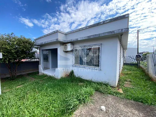 Casa 3 quartos e 1 banheiro, para alugar, no bairro Universitário em Chapecó