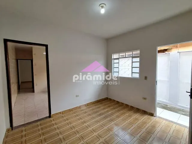 Casa 2 quartos e 1 banheiro, à venda, no bairro Jardim Vale do Sol em São José dos Campos