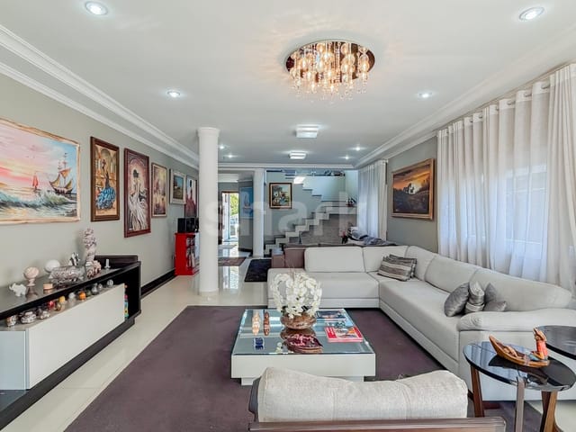 Casa com 360m² 5 quartos e 7 banheiros, à venda, no bairro Alphaville em Santana de Parnaíba