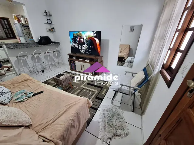 Casa com 106m² 2 quartos e 1 banheiro, à venda, no bairro Martim de Sá em Caraguatatuba