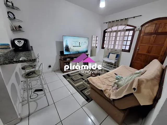 Casa com 106m² 2 quartos e 1 banheiro, à venda, no bairro Martim de Sá em Caraguatatuba