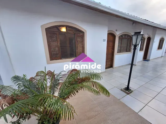 Casa com 106m² 2 quartos e 1 banheiro, à venda, no bairro Martim de Sá em Caraguatatuba