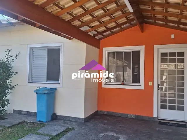 Casa 2 quartos e 1 banheiro, à venda, no bairro Jardim Marcondes em Jacareí