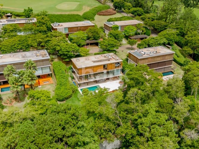 Casa com 1200m² 5 quartos e 7 banheiros, à venda, no bairro Fazenda Boa Vista I em Porto Feliz