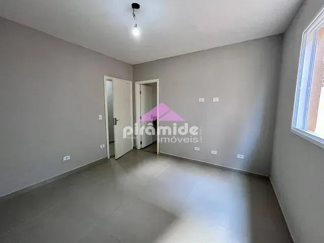 Casa com 381m² 4 quartos e 5 banheiros, à venda, no bairro Jardim Estrela D¿Alva em Caraguatatuba