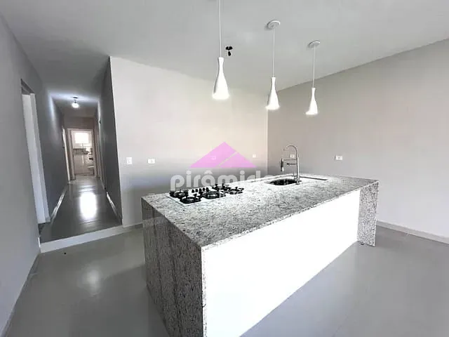 Casa com 381m² 4 quartos e 5 banheiros, à venda, no bairro Jardim Estrela D¿Alva em Caraguatatuba