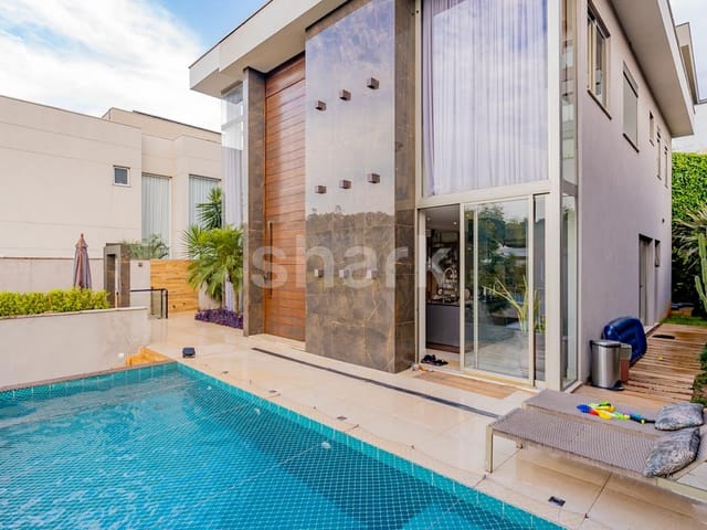 Casa com 457m² 4 quartos e 6 banheiros, à venda, no bairro Alphaville em Santana de Parnaíba
