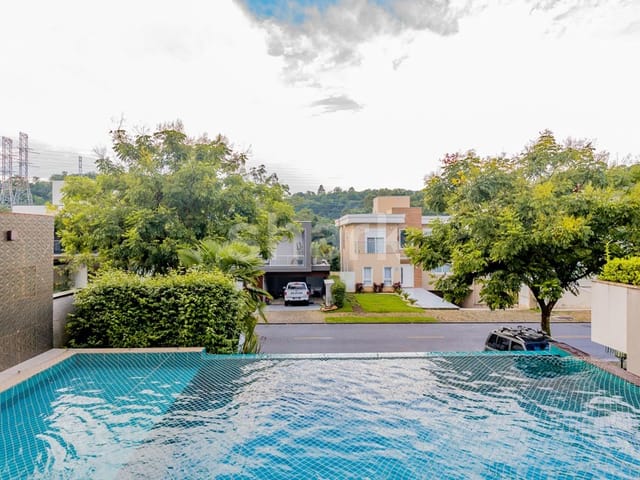 Casa com 457m² 4 quartos e 6 banheiros, à venda, no bairro Alphaville em Santana de Parnaíba