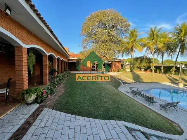 Casa com 1600m² 4 quartos e 8 banheiros, à venda, no bairro Morumbi em Araçatuba
