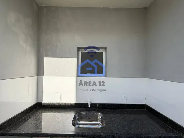 Casa com 125m² 2 quartos e 1 banheiro, à venda, no bairro Golfinho em Caraguatatuba