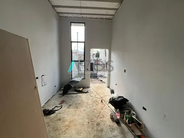 Casa com 180m² 3 quartos e 1 banheiro, à venda, no bairro Atuba em Colombo