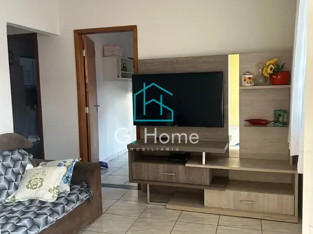 Casa com 250m² 6 quartos e 3 banheiros, à venda, no bairro Lagoa Dourada em Londrina
