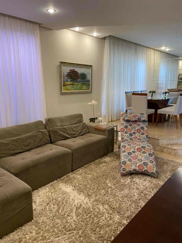 Casa com 568m² 4 quartos e 5 banheiros, à venda, no bairro Jardim Itatiaia 1 em Londrina