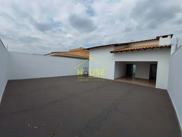 Casa com 250m² 2 quartos e 1 banheiro, à venda, no bairro Res. Maria Teresa em Fernandópolis