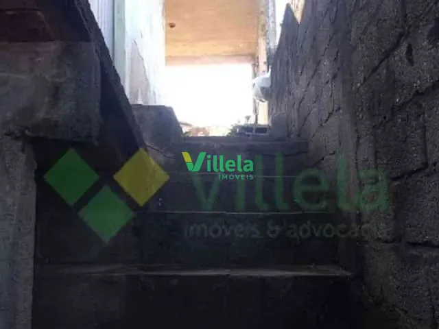 Casa à venda, no bairro Jardim Caiubi em Itaquaquecetuba