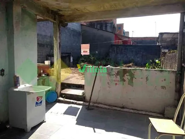 Casa à venda, no bairro Jardim Caiubi em Itaquaquecetuba