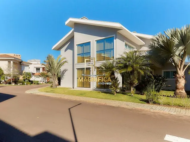 Casa com 580m² 4 quartos e 9 banheiros, para alugar, no bairro Uberaba em Curitiba