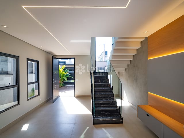 Casa 3 quartos e 3 banheiros, à venda, no bairro Villas do Jaguari em Santana de Parnaíba